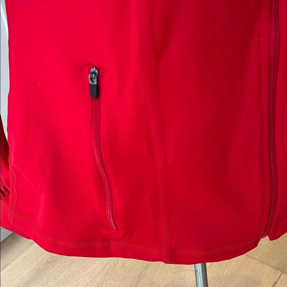 SPANX Active Contour Jacket Vibrant Red zip Front ruched collar and cuff detail - Picture 6 of 15